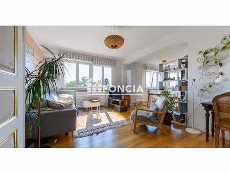 élégance et lumière, 98 m² rénovés avec vue dégagée