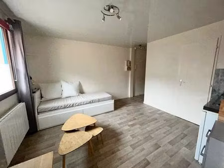 studio meublé et parking privatif st leu amiens