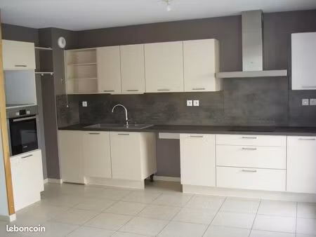 appartement + garage a louer