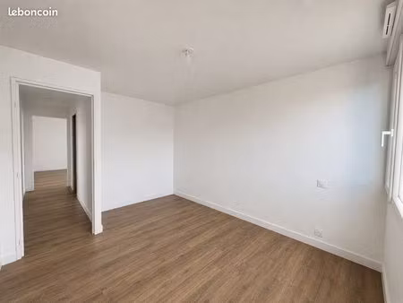 appartement t4 entièrement rénové à louer
