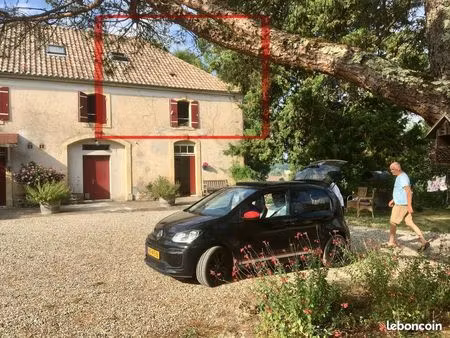 à louer appartement ca. 70 m2 au très beau domaine 435