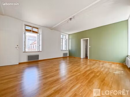 appartement 3 pièces 82 m²