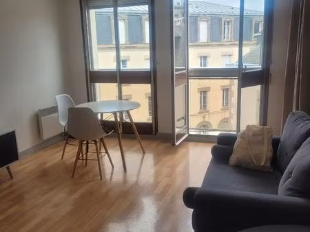 studio meublé 35 m² – centre-ville quimper – proche cinéville
