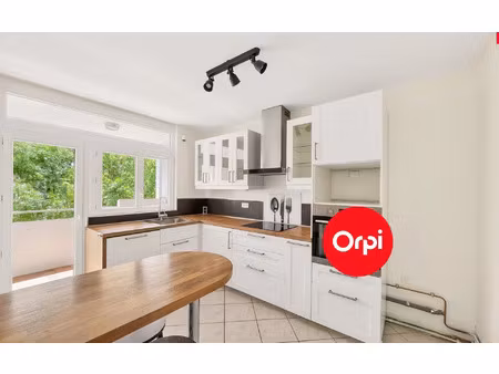 appartement saint-priest 76 m² t-4 à vendre, 149 900 €