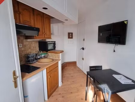 à louer - studio meublé - 9 m² - paris - secteur champs-?
