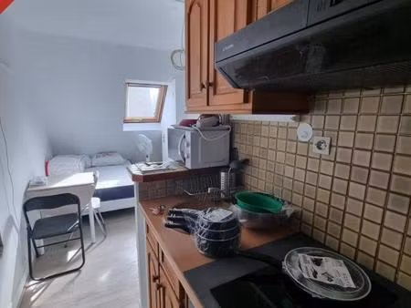studio meublé - 10,10 m² - paris 8?
