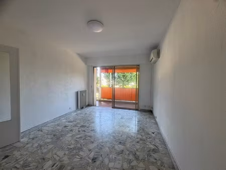joli studio au calme - cagnes sur mer