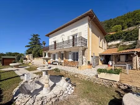 a vendre a tourettes sur loup deux maisons sur un terrain de 4416m2