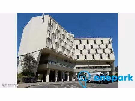 parking/box 12 m² montpellier