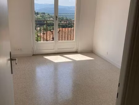 trois pièces grasse ouest