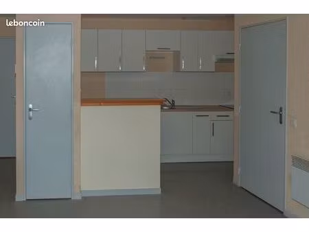 location appartement 2 pièces la roche-sur-yon (sud)