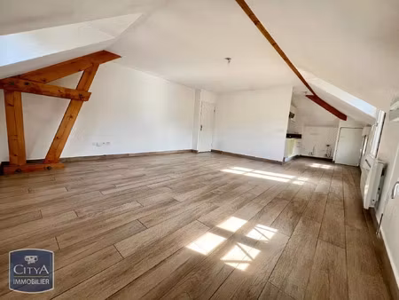 appartement à louer 2 pièces 53.34 m² - buc (78) - 1 171€