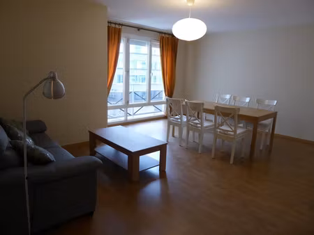 location appartement 3 pièces 69m2 reims 51100 - 873 € - surface privée