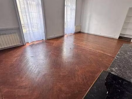 location appartement 3 pièces à nantes (44000) : à louer 3 pièces / 88m² nantes