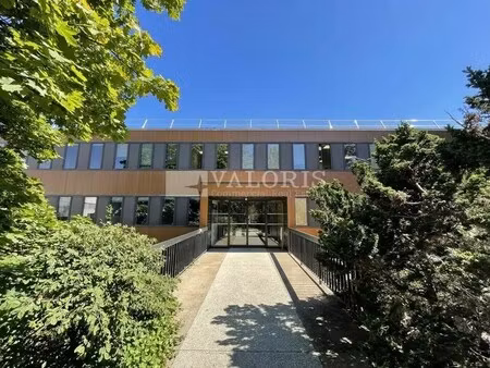 location bureaux 118 m² à 317 m²