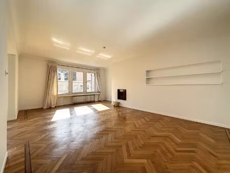 appartement à louer avec terrasse et 4 chambres , uccle (vbe34472)