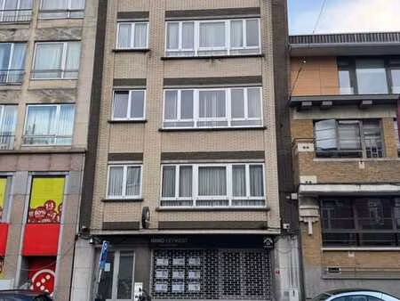 spacieux appartement 3 chambres avec terrasse