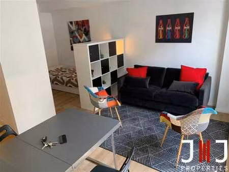châtelain / av. louise - studio meublé full équipé