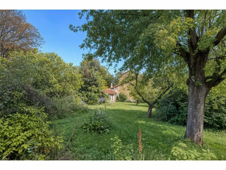 maison de luxe à vendre dans le quartier est