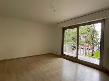 location appartement 2 pièces 49 m² à pau (64000)