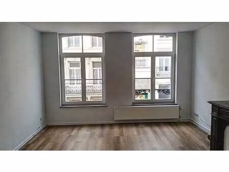 centre ville : appartement 2 chambres - 85 m²