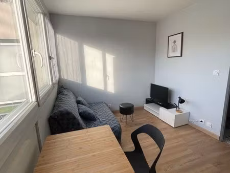 studio meublé neuf – rare sur le marché – charges comprises