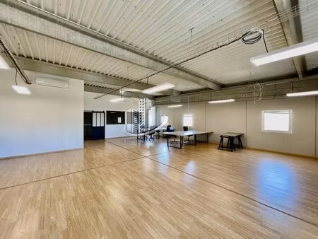 location bureaux 160 m²