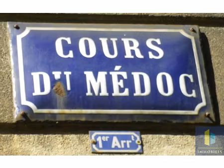 bordeaux cours du medoc - appartement t3 avec parking sous s