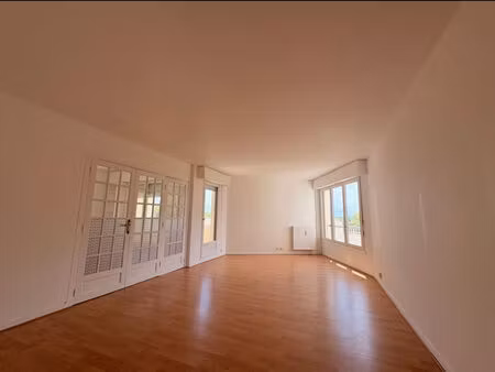 location appartement 3 pièces, 68.15m², cergy