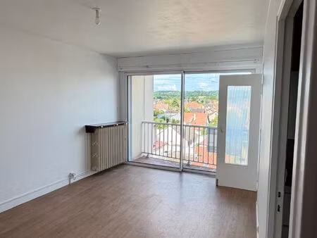 location appartement 1 pièce, 25.68m², chelles