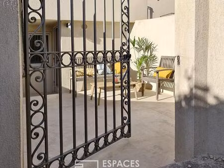 appartement contemporain avec jardin