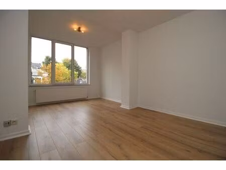 appartement à louer avec 2 chambres , ixelles (vbe34901)