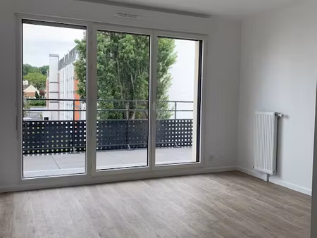 appartement 3 pièces - résidence l'ydeal
