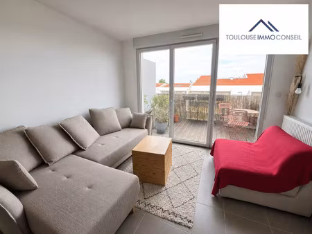 t3 lumineux avec balcon et parking – 31200