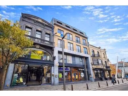 superbe duplex à vendre en plein centre-ville de la louvière