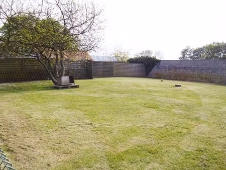 terrain constructible 712 m² saint philbert de grand lieu (44)