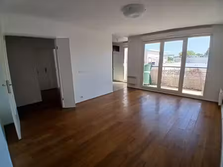 location appartement 2 pièces 42m²