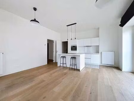 sainte-catherine - lumineux appartement une chambre !