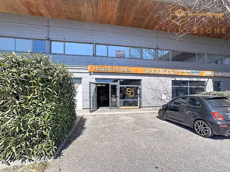 bureau d'exception 200 m² en r+1 zone athélia, la ciotat (13600)
