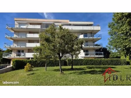 appartement 3 pièces 81 m²