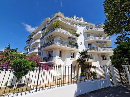 bas cimiez / musée chagall – 74 m² au calme, sans vis-à-vis, garage et balcons