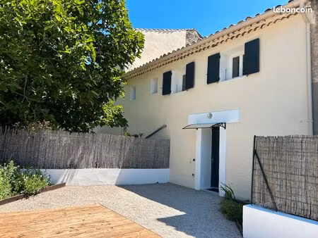 location aramon
