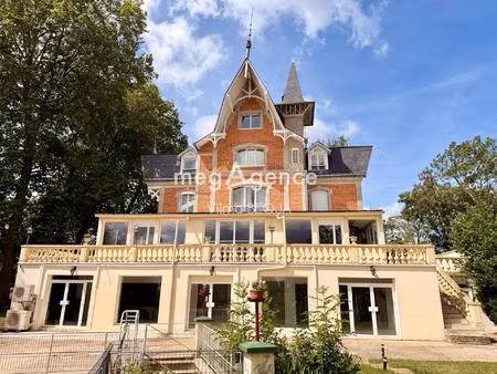 propriété de caractère avec vue imprenable sur l’yonne