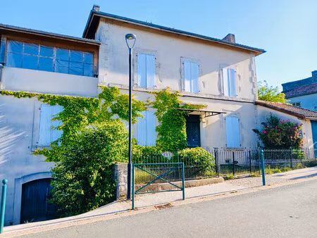 maison à vendre à saint-santin-de-maurs (15600) - cantal
