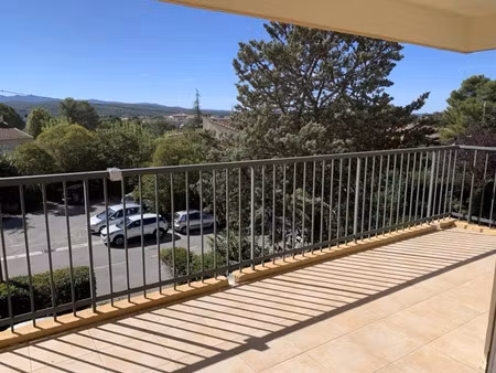 location appartement 4 pièces 74 m² à aix-en-provence (13100)