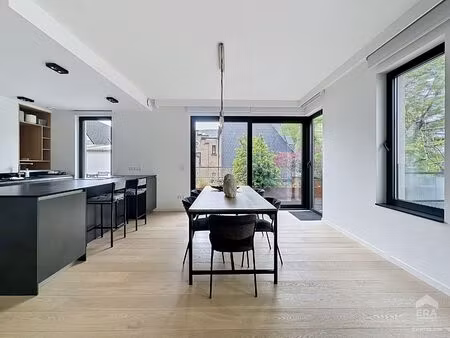 penthouse à louer à impasse madrille 1 bruxelles (vbe35511)