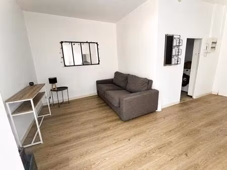 appartement - 1er étage - 50,84 m2 - 2 pièces - meublé