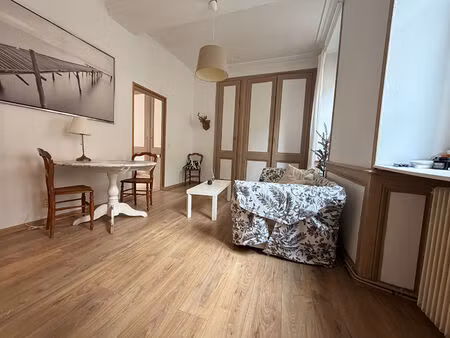 appartement t2 dans l'hyper centre d'angers sans travaux avec le charme de l'ancien