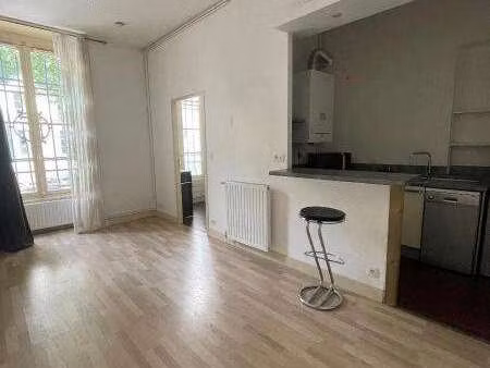 location appartement t1 à nantes centre ville (44000) : à louer t1 / 22m² nantes centre vi