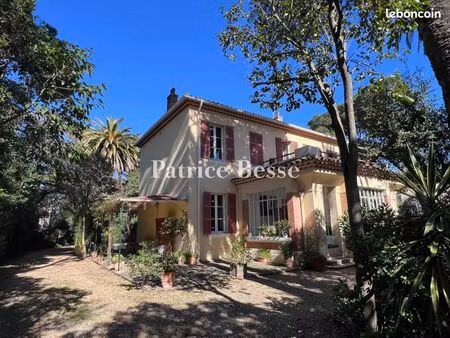 maison 13 pièces 300 m²